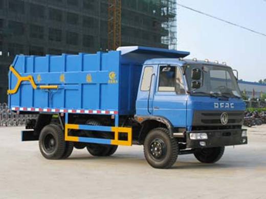 東風(fēng)145對(duì)接式<a href=http://m.wuxinglock.com/ljc target=_blank class=infotextkey>垃圾車(chē)</a>出廠圖片